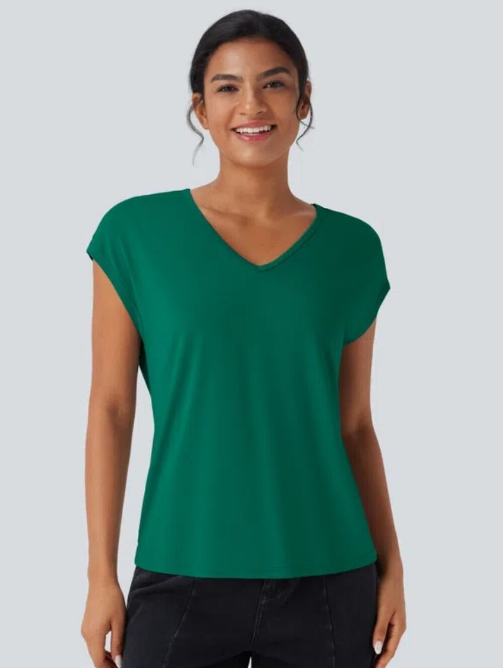 Halara V Neck Short Sleeve Casual T-Shirt Size Medium NWT